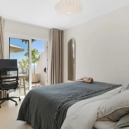 Bermeja Ref #54 アパート *